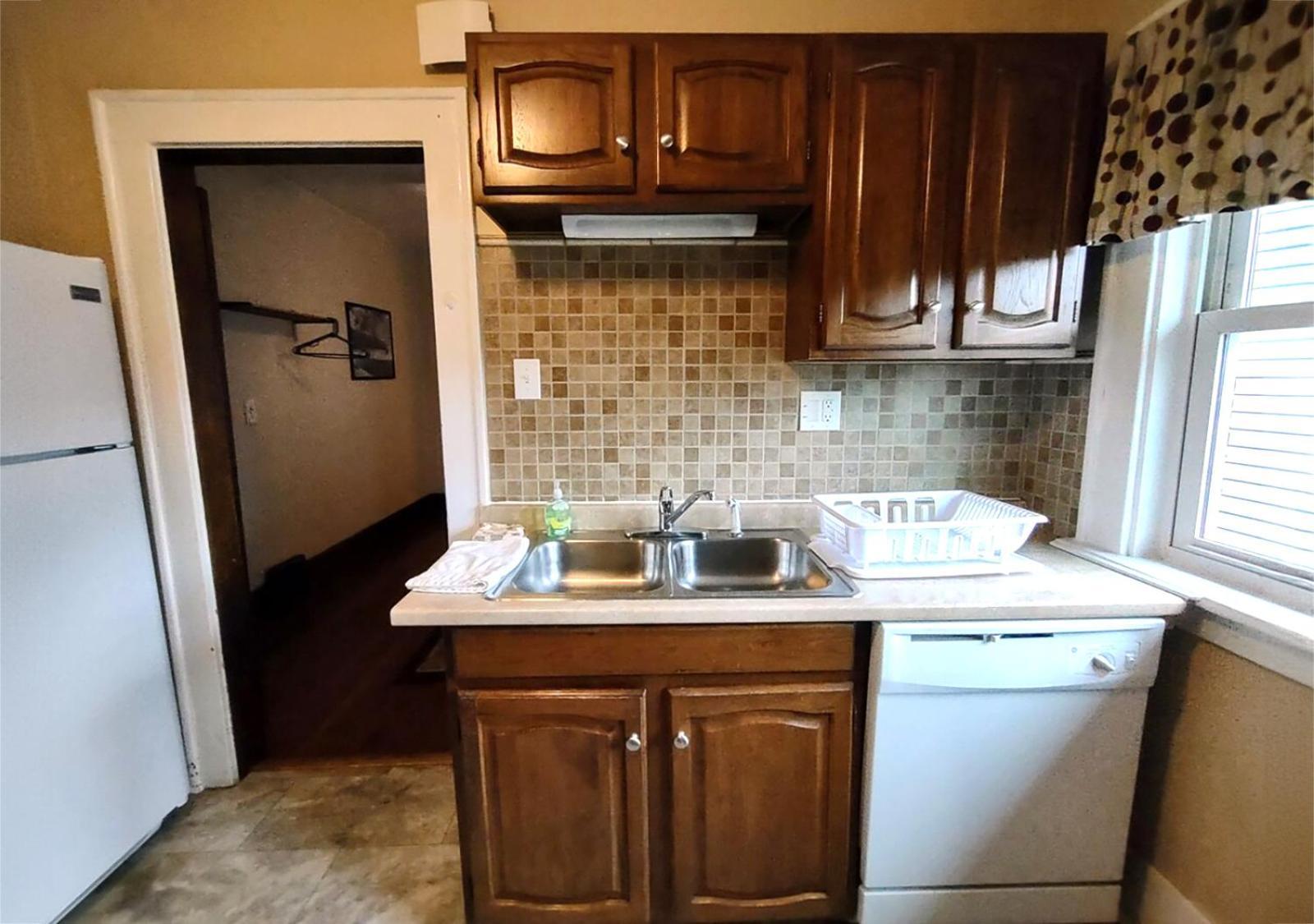 Spacious Frontier Park Apartment Erie Exterior foto